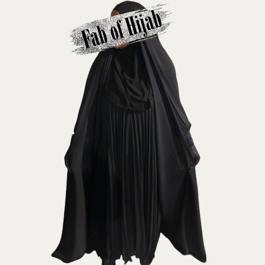 BLACK OPENED OVERHEAD WITH ELASTIC SLEEVES